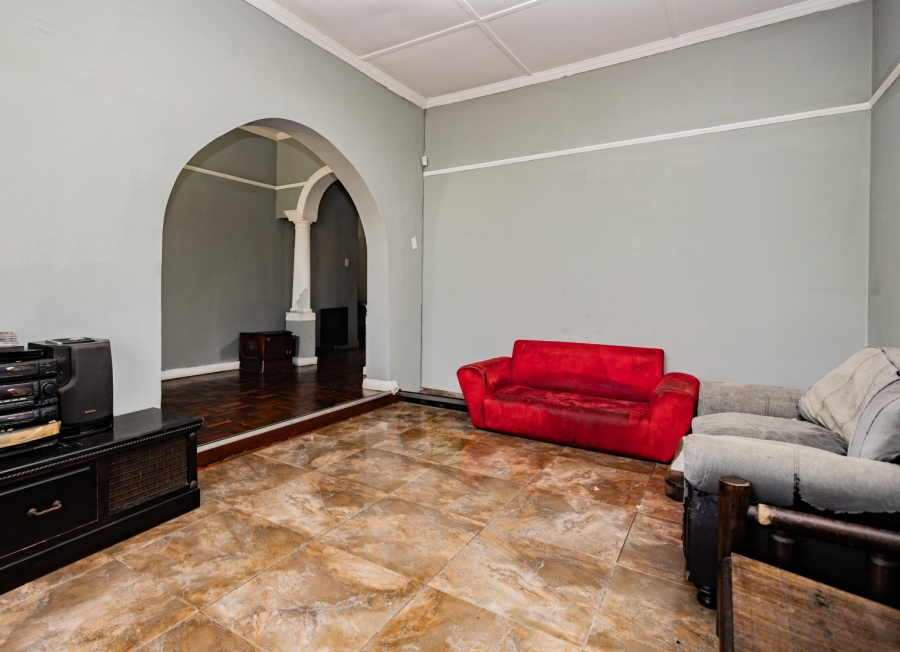 5 Bedroom Property for Sale in Parow Valley Western Cape